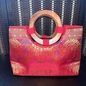 New Without Tags- Embroidered Elephants Handbag